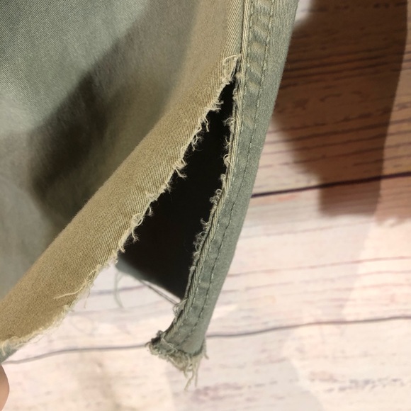 SO Cargo Shorts w/Raw Hems and Slits Sz 11 - Picture 9 of 15